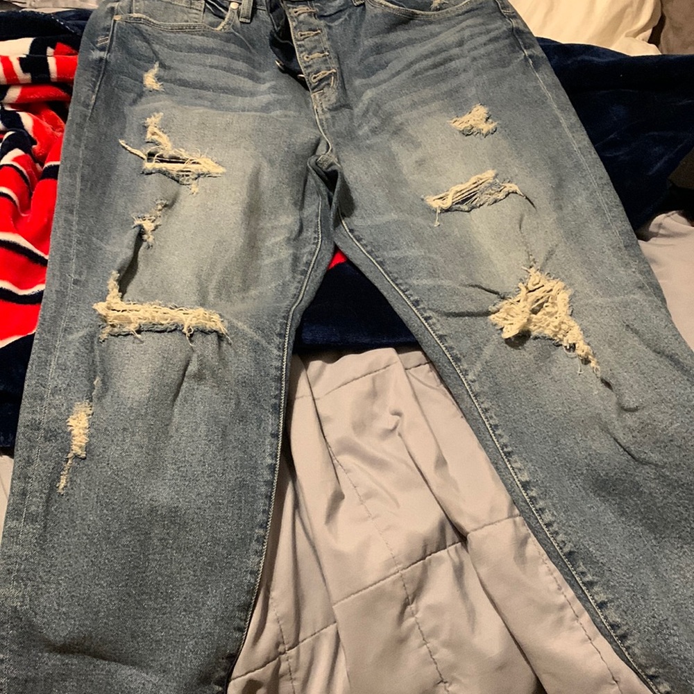 Torrid jeans w holes